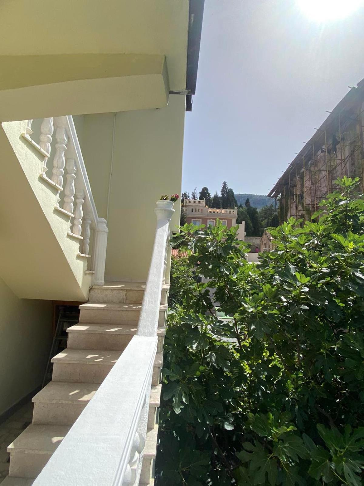 Apartman Puente Viejo Mostar Eksteriør billede